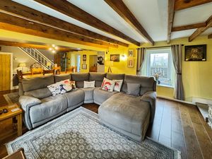 Photo 21- click for photo gallery